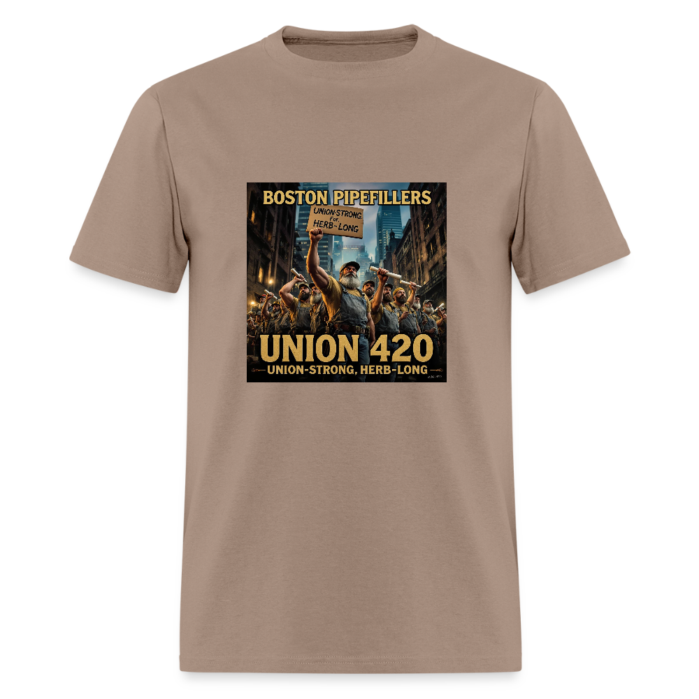 BOSTON PIPEFILLERS Unisex Classic T-Shirt - brown savana