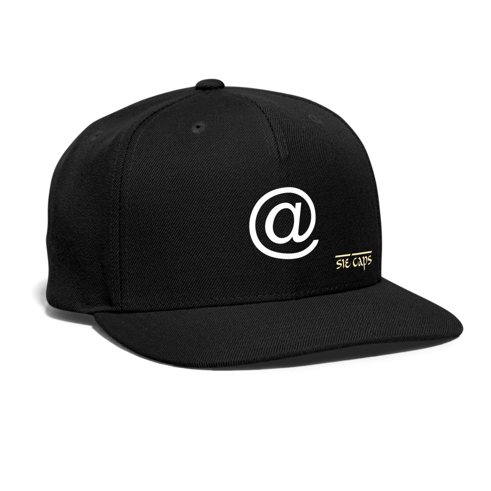 Snapback Baseball Cap - black